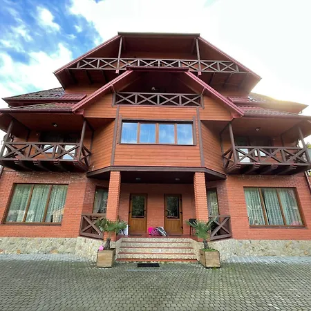 Луг Hotel
