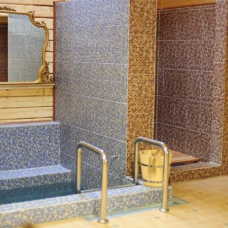 Hotel Луг *